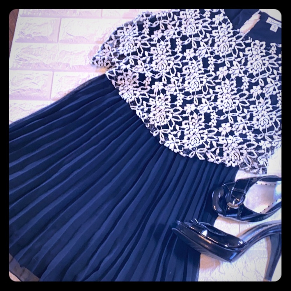 Speechless | Formal Pleated Dress | Med